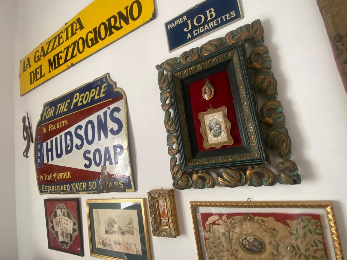 Bric A Brac Eclectic Rooms Uggiano La Chiesa Exterior foto